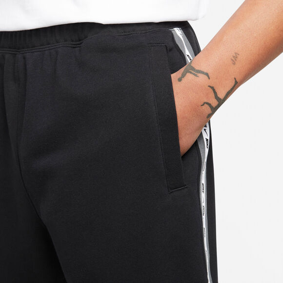 Sportswear Repeat French Terry shorts